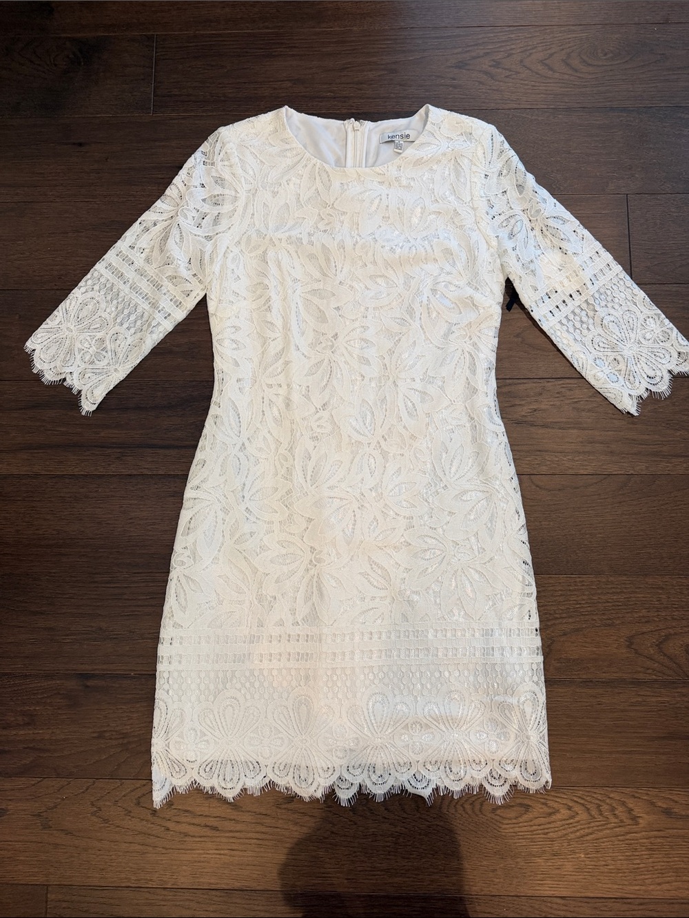 Kensie White Lace Sheath Dress Size 4 NWT - C55-009